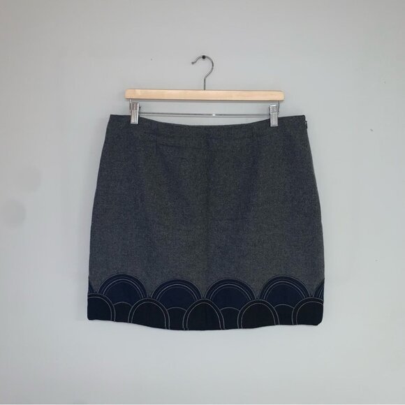 Boden Wool Skirt Women’s Size 12 US Grey Navy Black Embroidered Short Lined - Picture 2 of 7